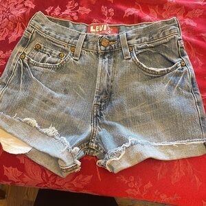 Levi’d514 Slim Straight Denim Cut Off Shorts